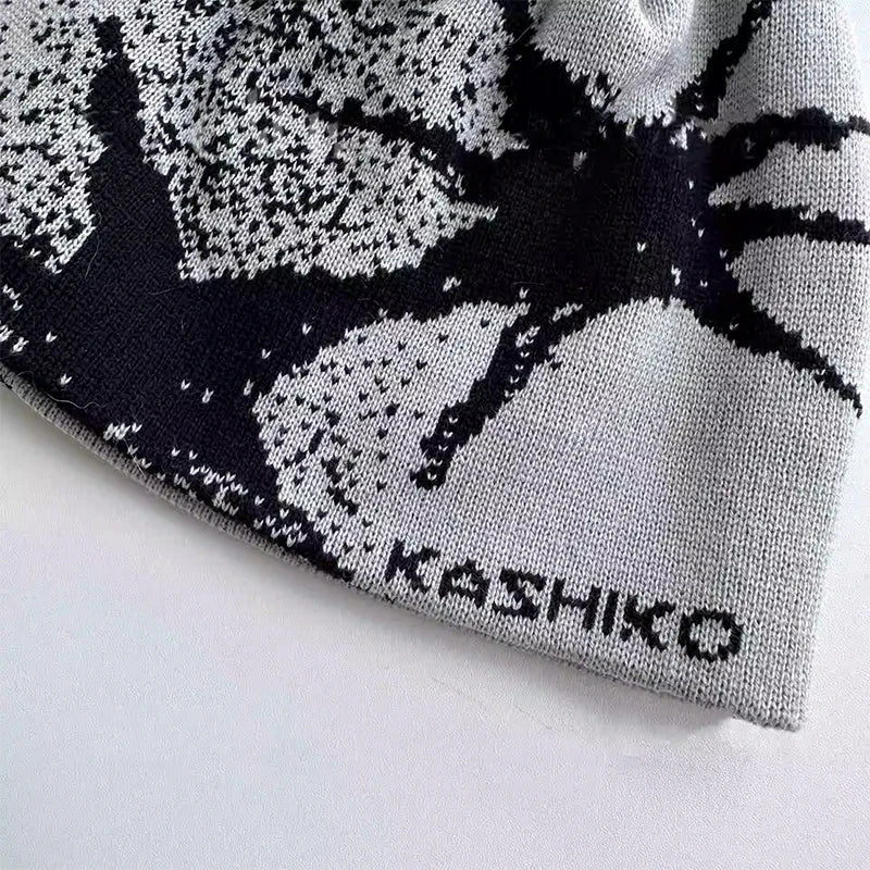 Symbiote Beanie — vista laterale