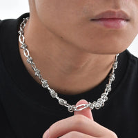 Thorn Knot Links Necklace — dettaglio