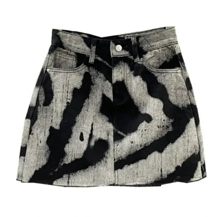 Tie Dye Printed Mini Skirt — vista laterale