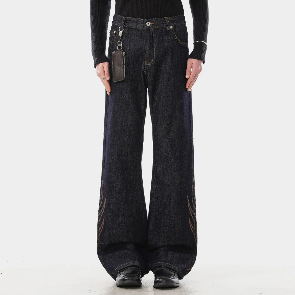 Totem Embroidered Washed Jeans — vista frontale