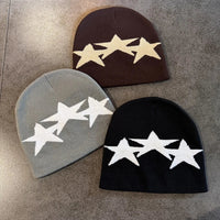 Triple Star Pentagram Beanie — vista laterale