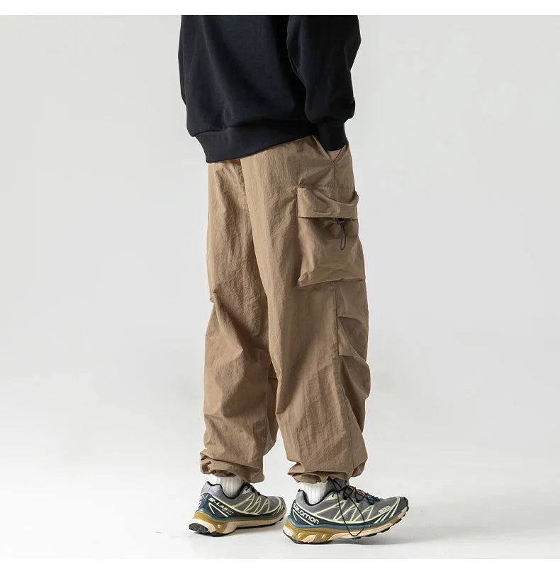 Utility Cargo Trousers — dettaglio della stampa