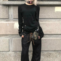 Vintage Gothic Black Long Sleeve Top — dettaglio della stampa