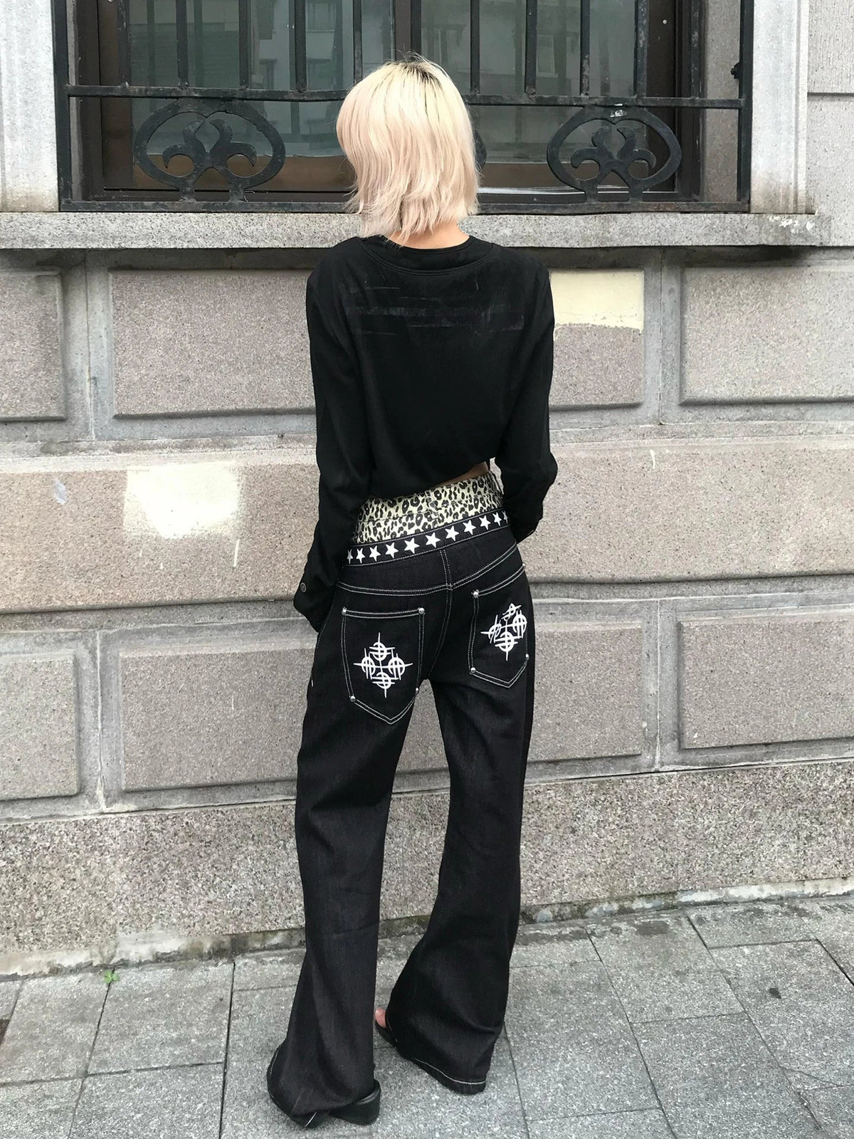 Vintage Gothic Black Long Sleeve Top — in alternativa