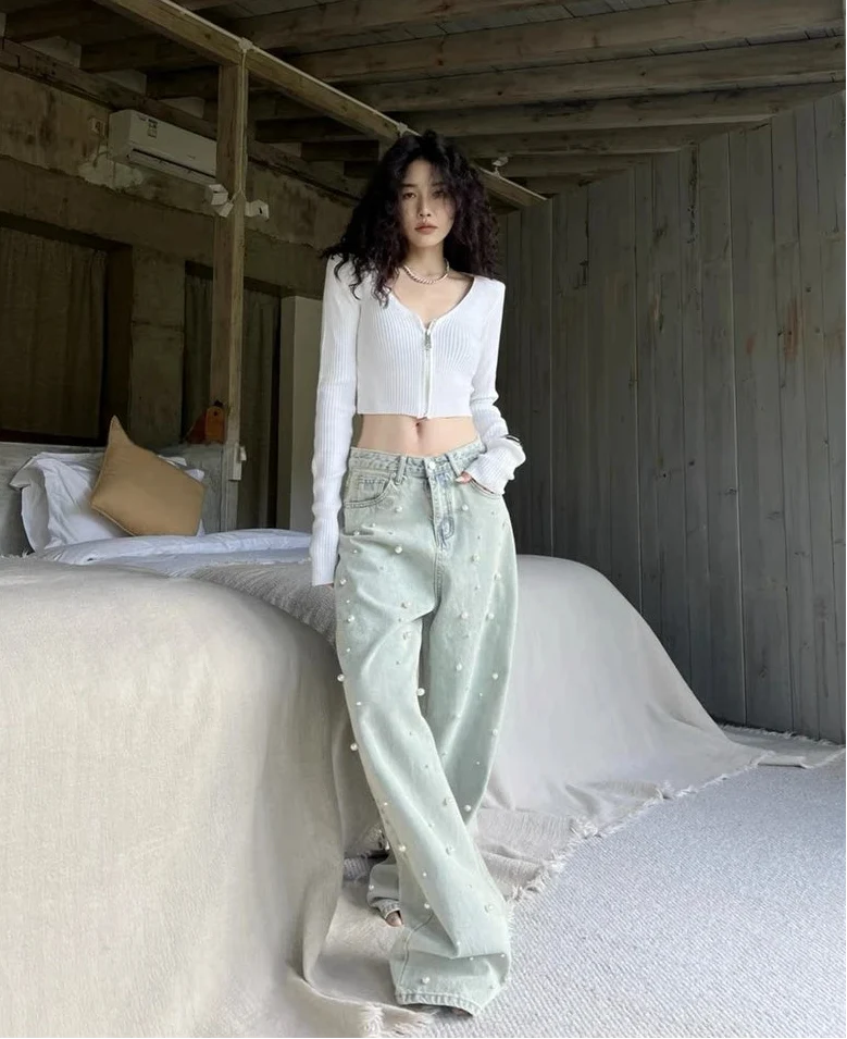 Vintage High Waist Loose Beading Denim Jeans — in alternativa