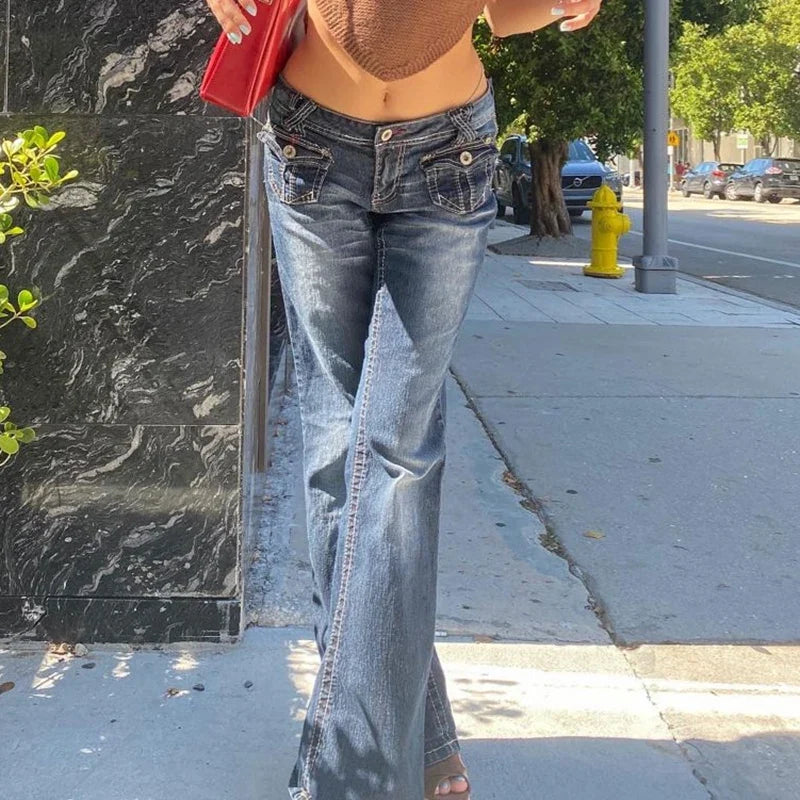 Vintage Low Waisted Skinny Flare Jeans — vista laterale