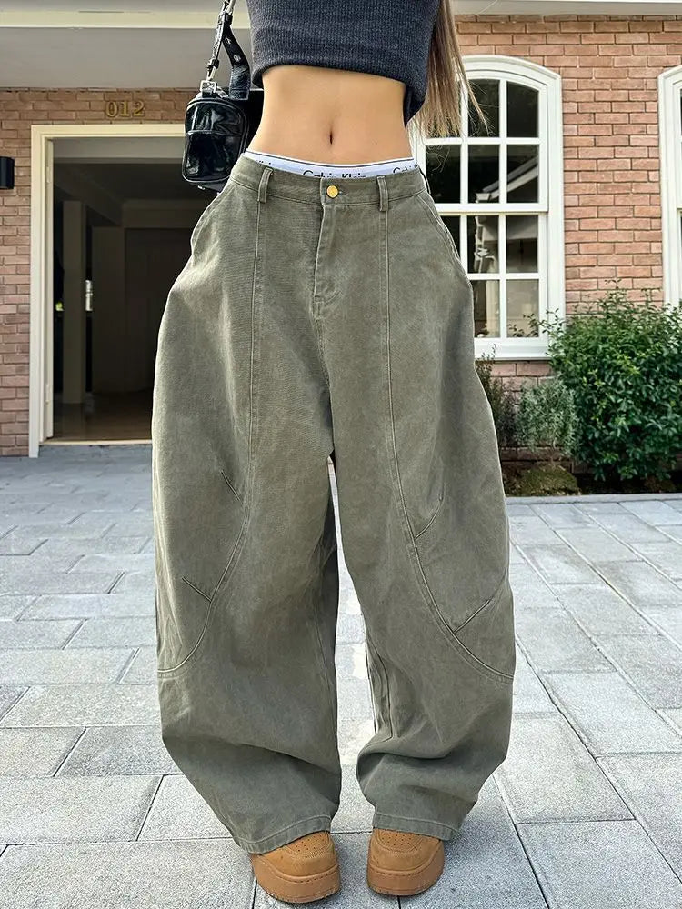 Vintage Wash Wide Leg Barrel Cargo Jeans — dettaglio del tessuto