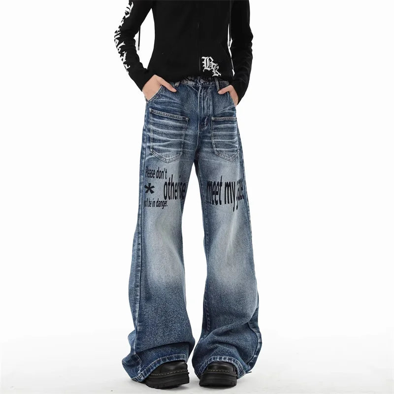 Warning Print Denim Jeans — vista laterale