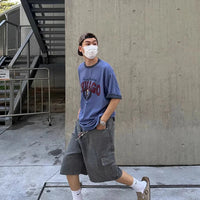 Washed Cargo Shorts — dettaglio della stampa