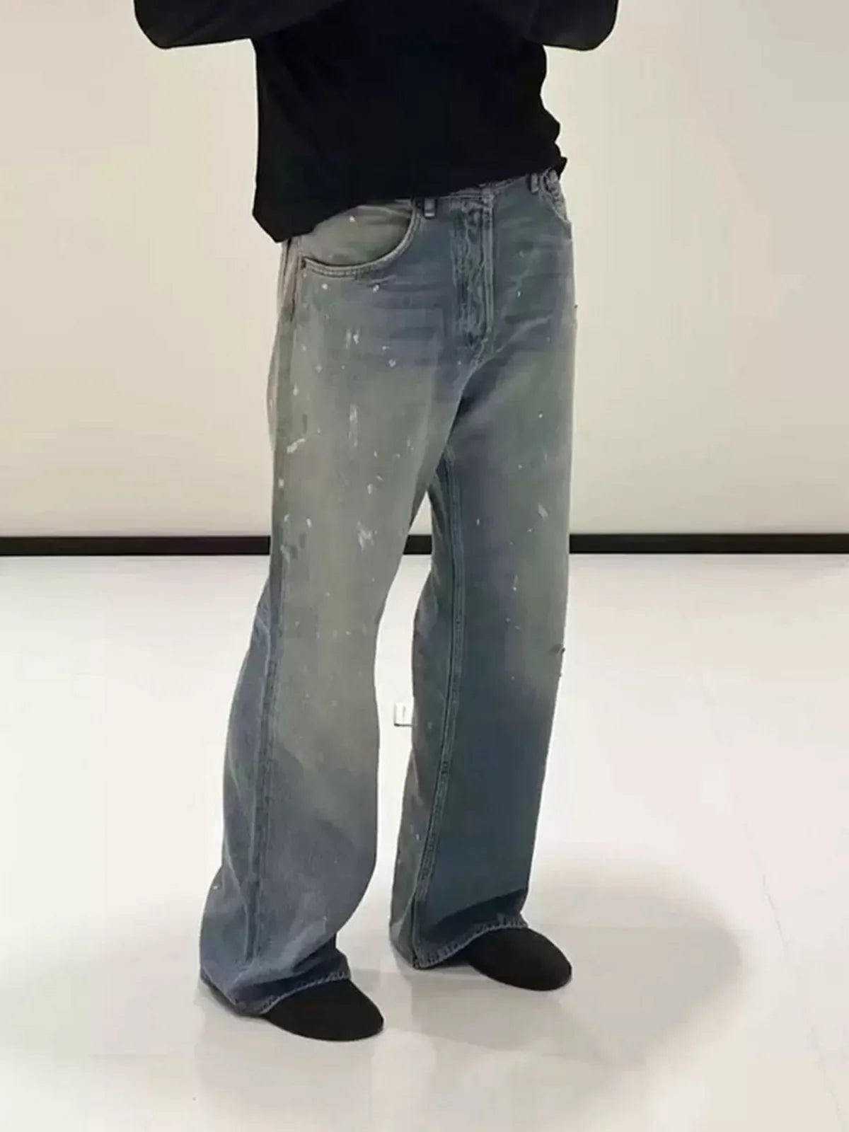 Washed Splatter Paint Denim Jeans — dettaglio