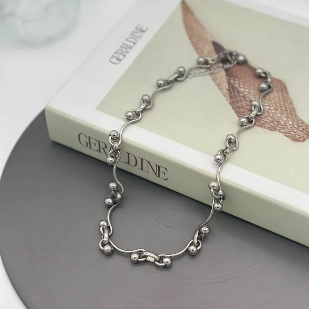 Wave Ball Chain Necklace — dettaglio