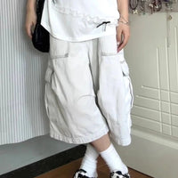 White Wide Leg Cargo Jorts — vista posteriore