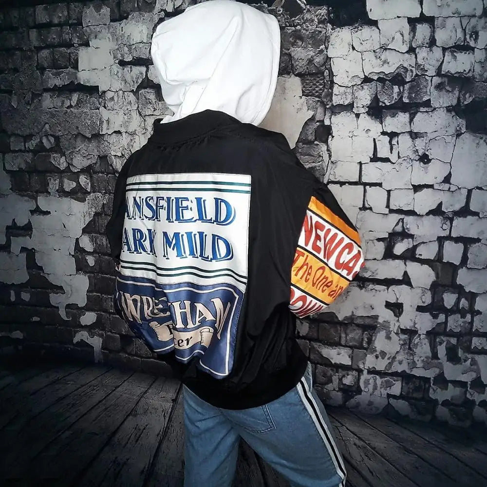 Windbreaker Coat Patch Design Jacket — in alternativa