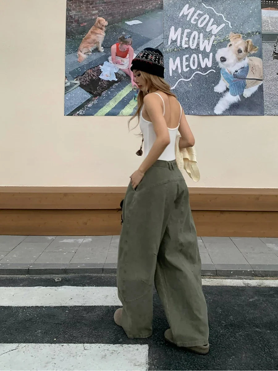 Womens Baggy Curved Barrel Jeans — vista laterale