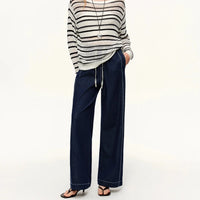 Womens Contrast Topstitching Straight Leg Jeans — vista posteriore