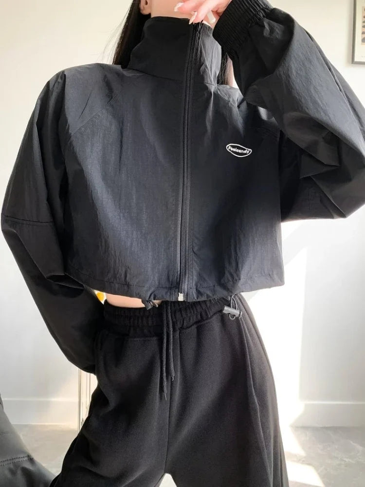 Womens Cropped Athleisure Jacket — dettaglio del tessuto