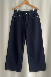 Womens Essentials Grunge Barrel Jeans — vista frontale