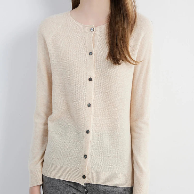Womens Essentials Knit Cardigan Sweater — dettaglio della stampa