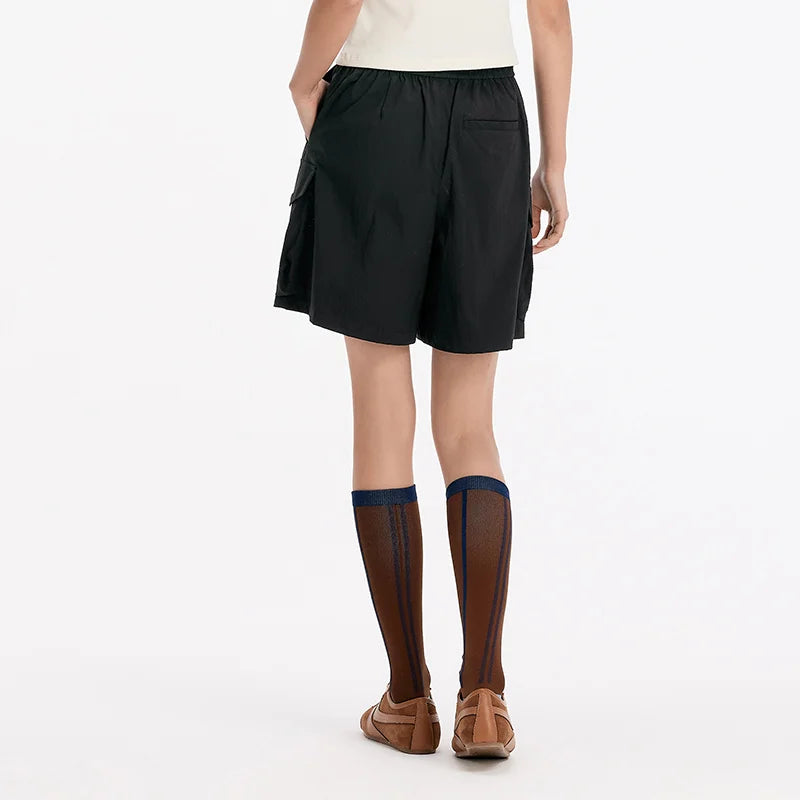Womens Essentials Outdoor Shorts — dettaglio del tessuto