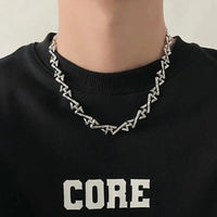 Z Chain Necklace — dettaglio