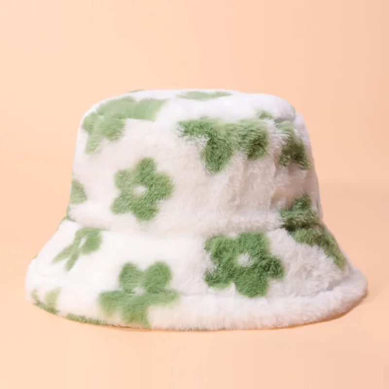 fluffy Cow Print Bucket Hat — in alternativa
