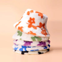 fluffy Cow Print Bucket Hat — vista completa