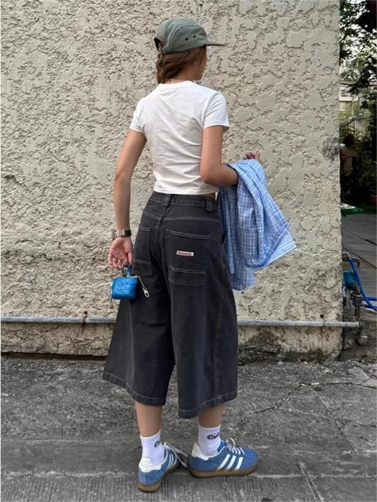Oversized Streetwear Womens Jorts — vista laterale
