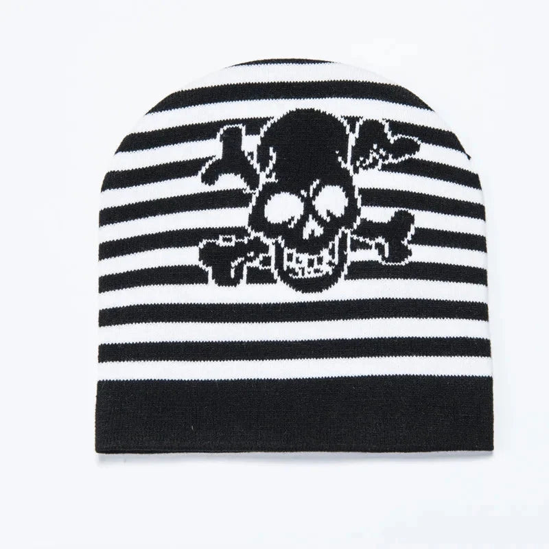Striped Skull Beanie — vista frontale